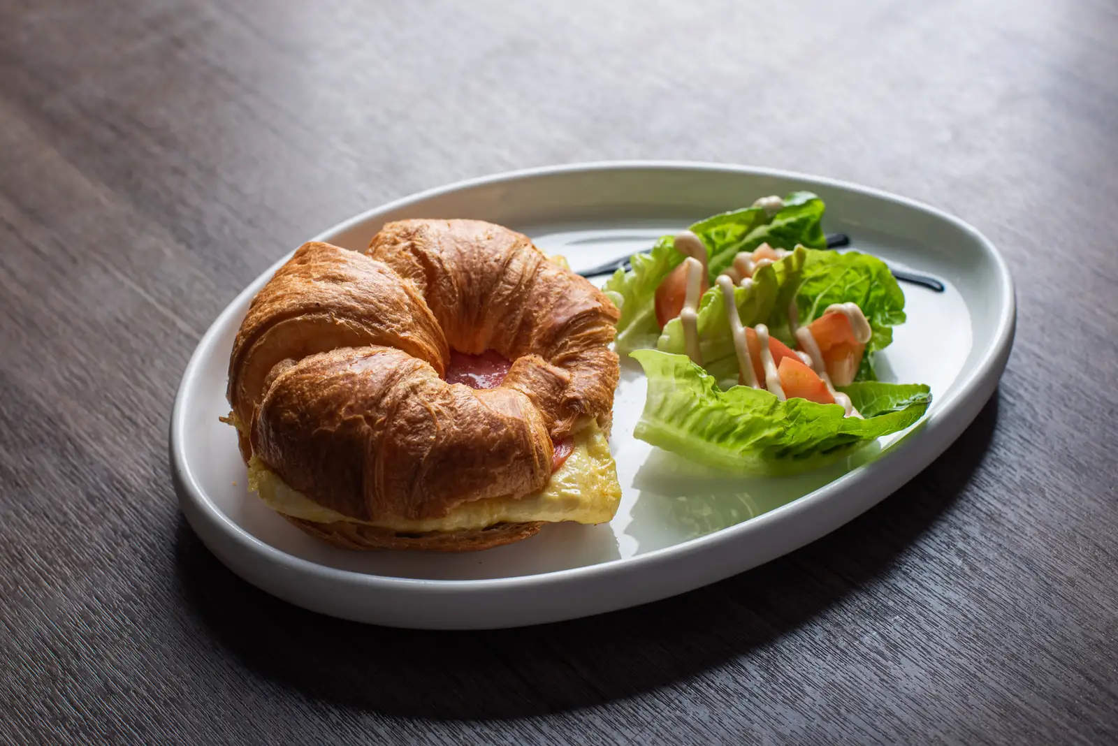 Chicken Sausage & Scrambled Egg (Croissant Sandwich)