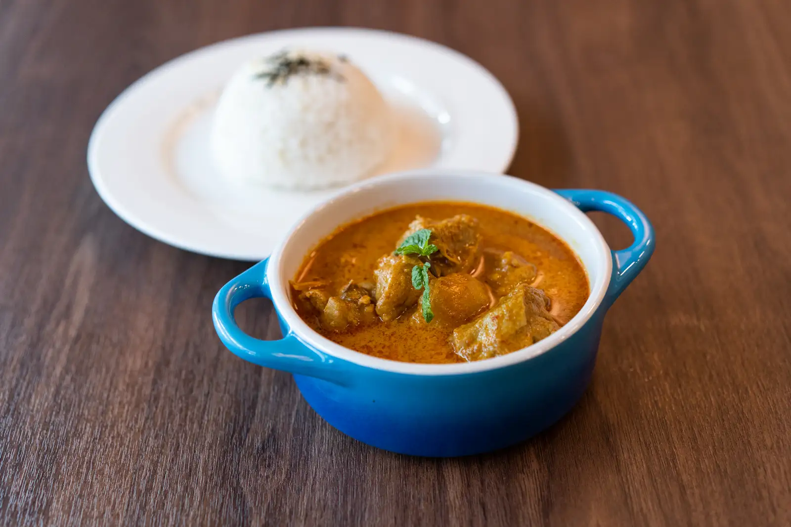 Traditional Curry Chicken Rice